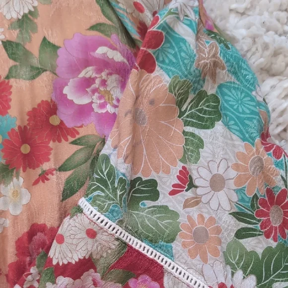 Trade Do Not Buy- Spell Delilah Multicolor Floral Kimono Robe - Picture 5 of 7